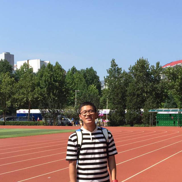 次仁顿珠,毕业西藏拉萨,初中毕业考入内地西藏班,来自于江苏省南通铜陵学区划分小学图片