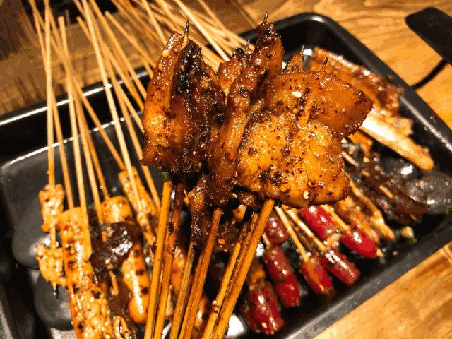 间隔24小时没吃到这家烧烤,我已经馋到生无可恋!