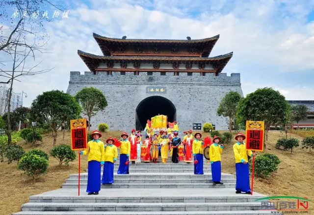 现仍保存有部分明清时期古老建筑,以及著名的八卦井,天后宫等遗址