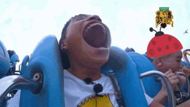 笑掉裤子:2017年最火表情包,最搞笑图片,最没品新闻集锦