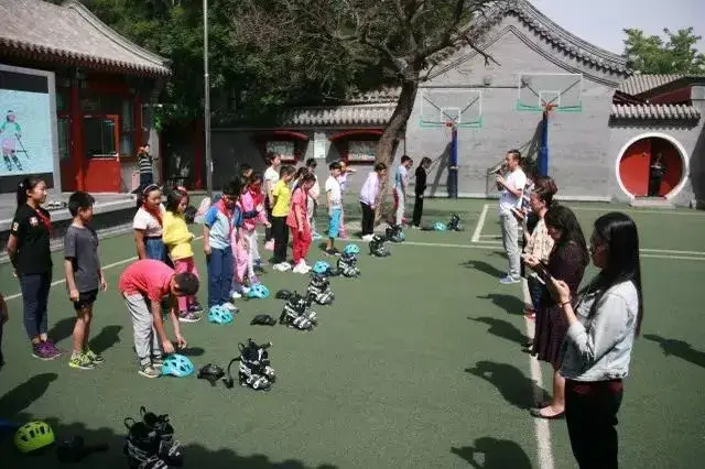 雪乐山冰雪进校园—走进方家胡同小学