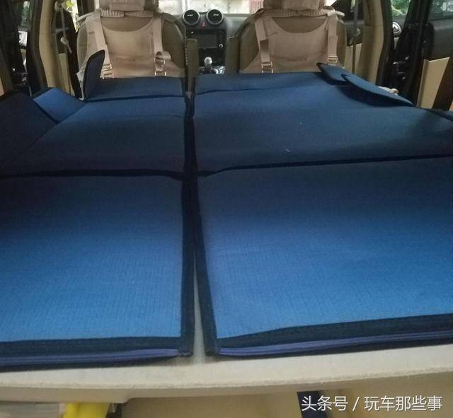 将哈弗h6改装房车,能睡两人还不影响年检,车主思路强大