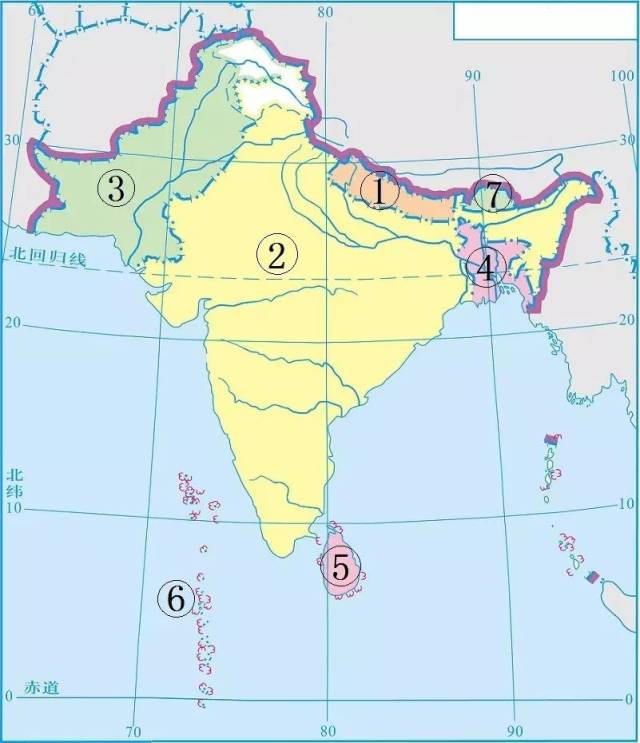 位置与国家 位置 突出特点:地处喜马拉雅山脉以南,被称为南亚次大陆或