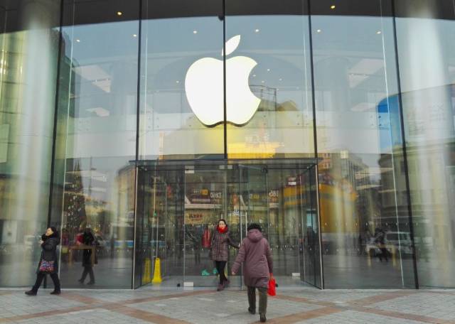 iPhone218元更换电池还要另加99元服务费?苹