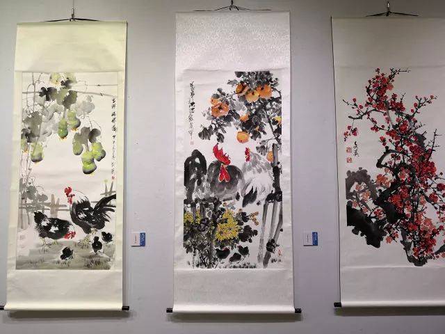李文秀老师是生活在我们坂田的国家级著名花鸟画家,同时也是我们坂田