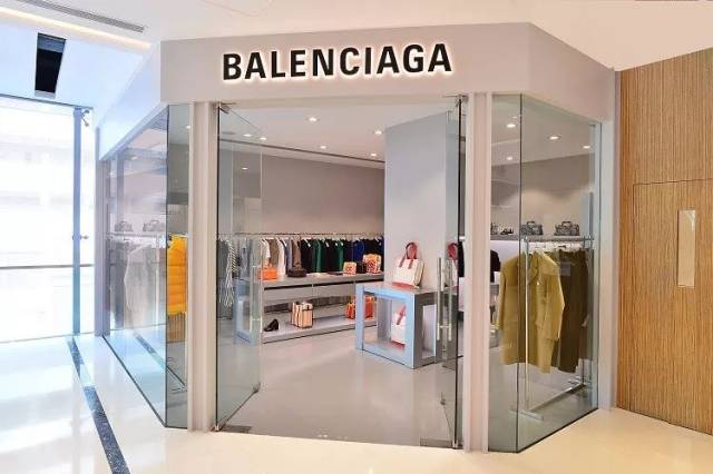 balenciaga | 香港首间奥莱店进驻香港佛罗伦斯小镇