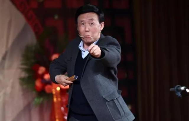 说书唱戏劝人方, 三条大路走中央。