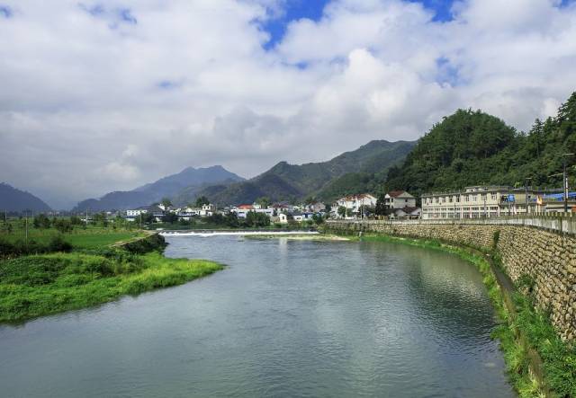 临安杨溪村."好兆头"土灶