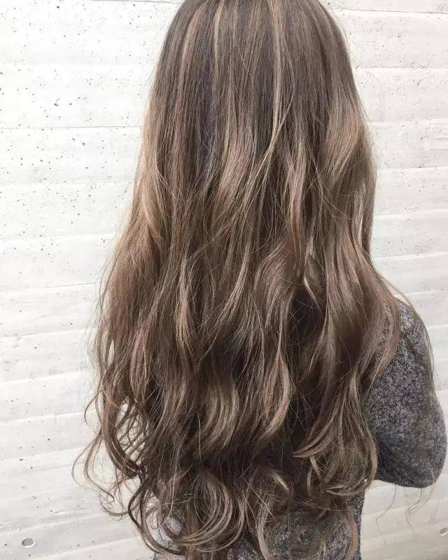 黑发留什么发型好看?