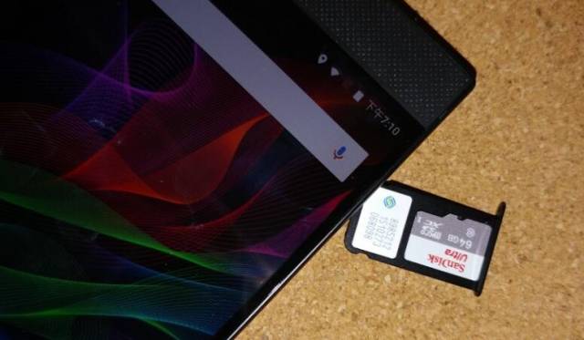 雷蛇手机开箱评测:120hz屏幕实用性又如何?