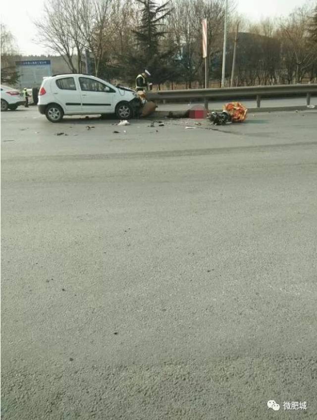 肥城东部名城与济兖公路路口发上了一起车祸!