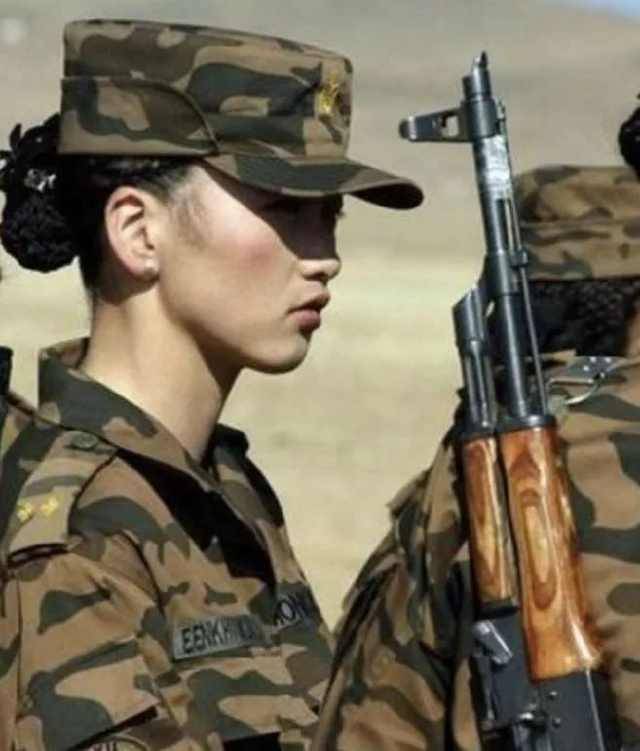 可是,蒙古国对这个邻居中国总有些难以明说的心结.