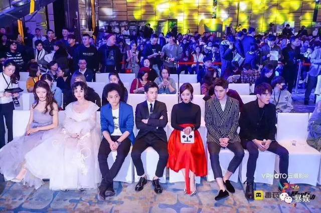 大咖脱口秀、LIVE版“吐槽大会”、流量新星爆棚,这可能是今年最不一样的一场盛典了!