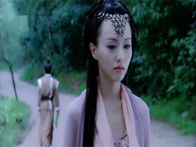 九 孙莉:2005年的热播剧《仙剑奇侠传,由孙莉饰演女娲后人.