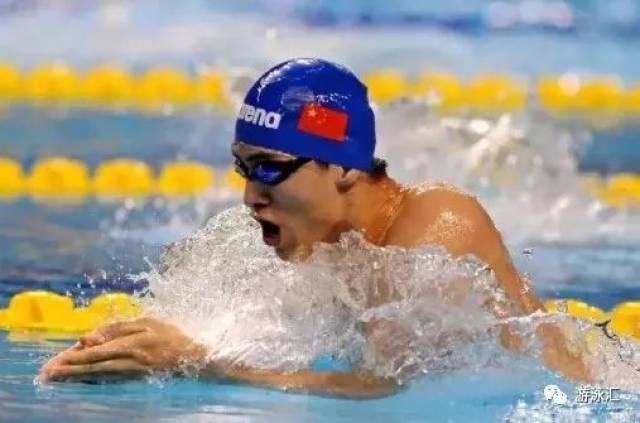 [蛙泳教程]如何提高蛙泳速度?