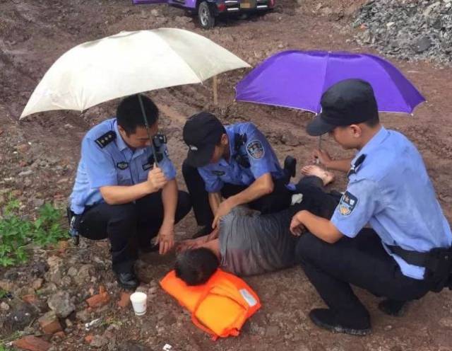 大家 | 2017永康警察的"感人瞬间" ,哪一幕最打动你?