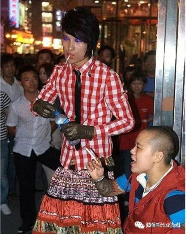 【二姐走好】那个"吓人"的滨江道二姐你再也见不到她了,你还记得滨江