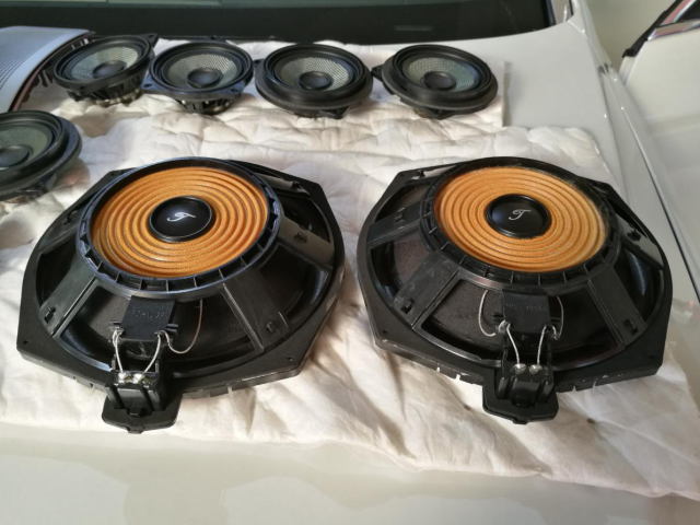 65daf9a0231945ff8376ee421fb77e54.jpg