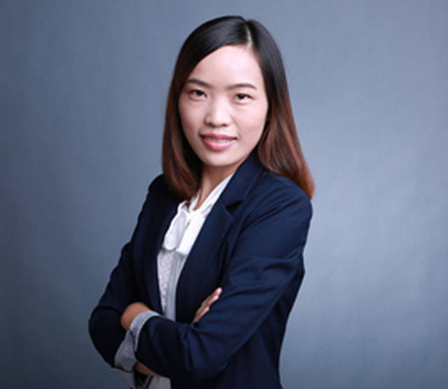 顾佳芸,从业10年,毕业于同济大学,中国建筑装饰协会会员设计师.