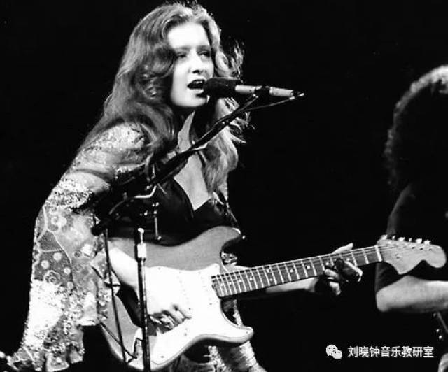 深沉多情的蓝调女声——bonnie raitt