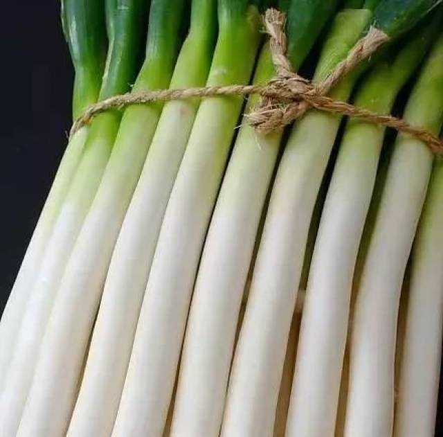 小葱和大葱差别竟然这么大？你吃对了吗，近期