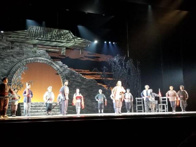 话剧院近期演出门票重庆 44077db9046c4f3e896cdb440dd8cd72.jpeg