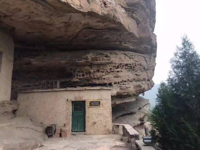 左权莲花岩风景区