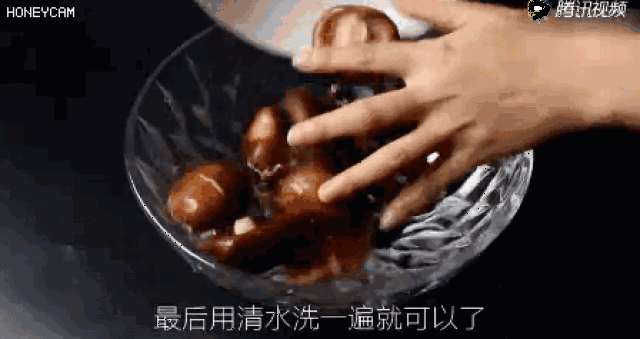 【健康】秋冬吃菌菇最养人!但煮蘑菇少了这一步,营养全浪费!