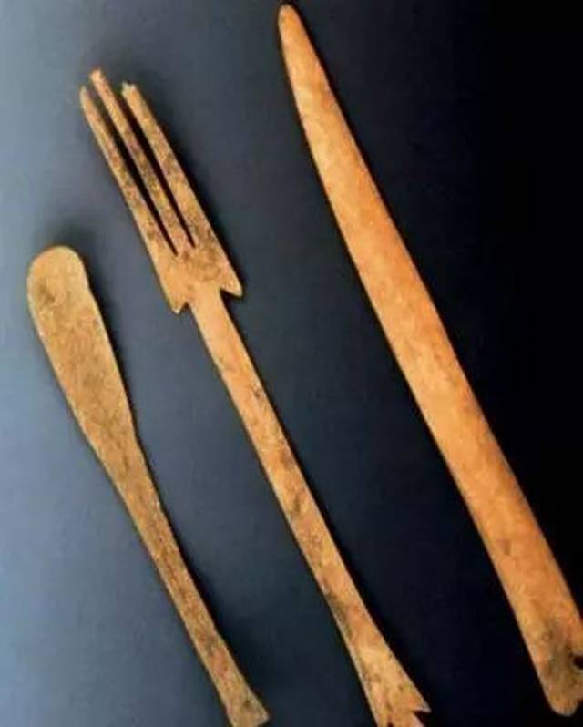 筷子是中国人发明的,刀叉谁发明的?