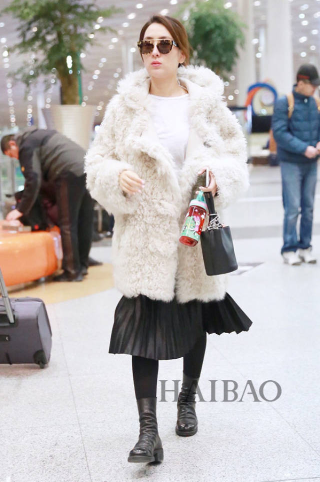 洗刷“时尚黑洞”之名?我更好奇马苏是如何变美的…