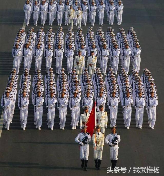 海军新兵结业阅兵典礼