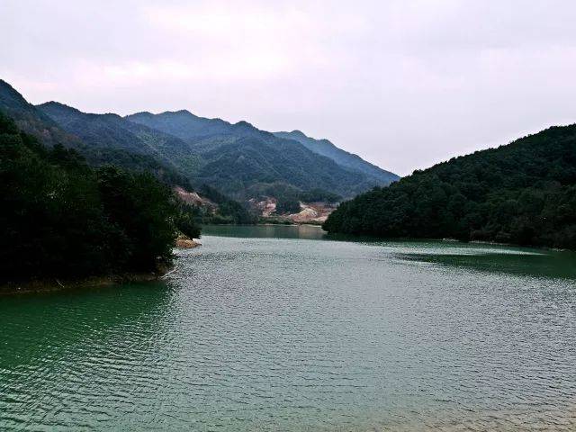 兰若寺水库全景