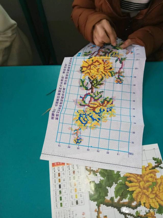 余干二中拓展课之刺绣-娱乐频道-手机搜狐