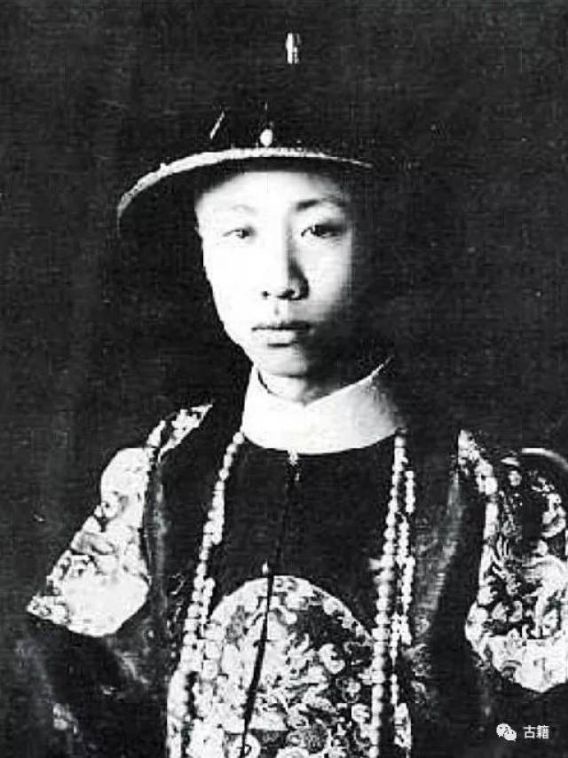 宣统帝全身像1908年～1912年