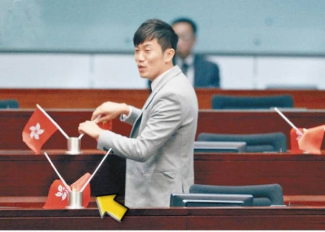 郑松泰早前被裁定两项侮辱国旗及区旗罪罪成被辞教职.资料图