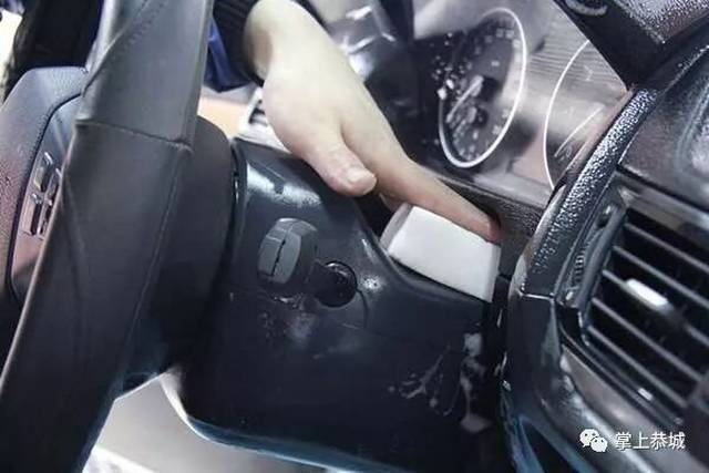 恭城波仕卡的车轮胎自带防爆功能,不看不知道