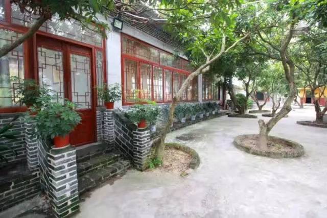 博白网络大咖纷纷涌向亚山鲤鱼湾山庄,不知在密谋什么