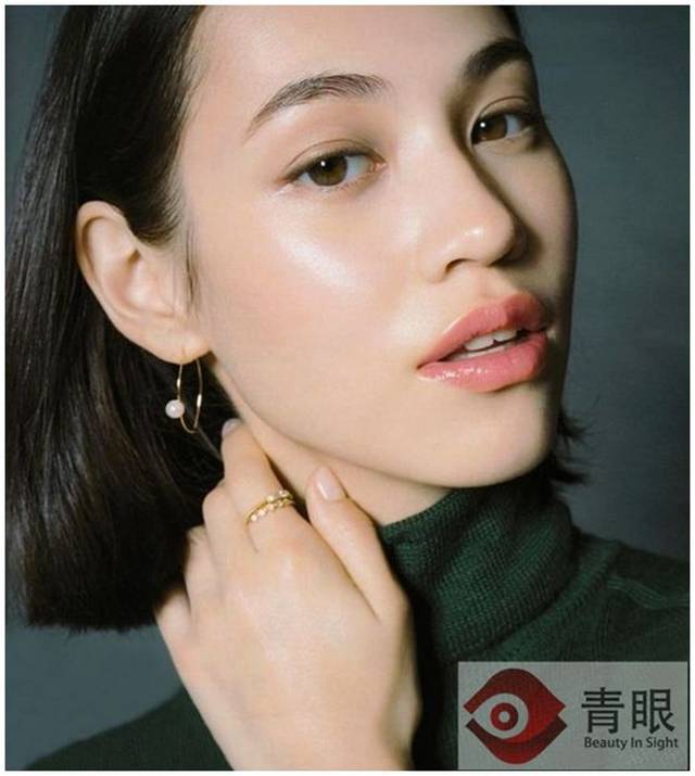 新的一年打算换什么新唇色?看看女明星们给你示范咯