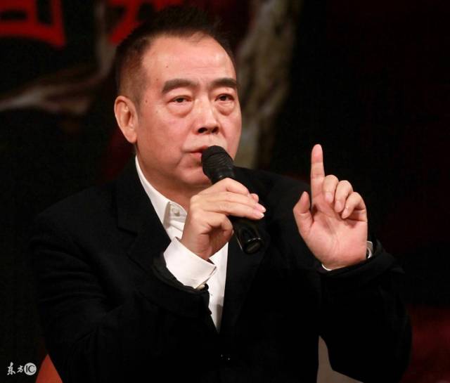 中国5大导演年薪排名, 冯小刚排第四, 第一名年薪太高