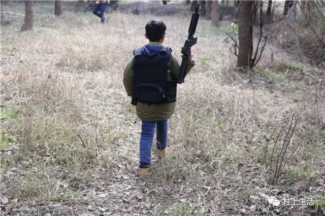 村上野战 | 当王者荣耀跌落神坛,一场刺激的绝地大逃杀悄然展开