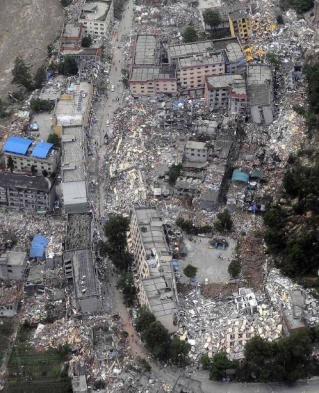死亡人数比汶川地震多出10倍!中国史上最强地震盘点!