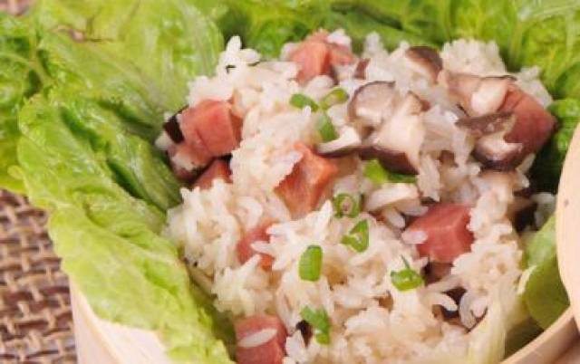 火腿焖饭的做法大全,不用炒的电饭煲焖饭做法