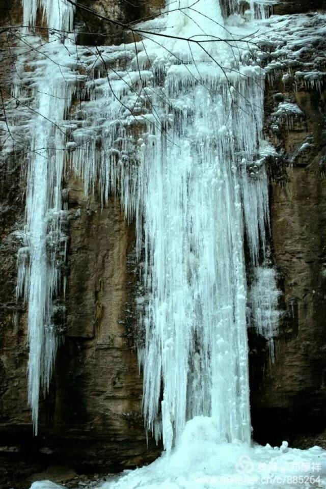 茱萸河】冰瀑节大型特惠活动一一冰雪奇观,视觉盛宴.