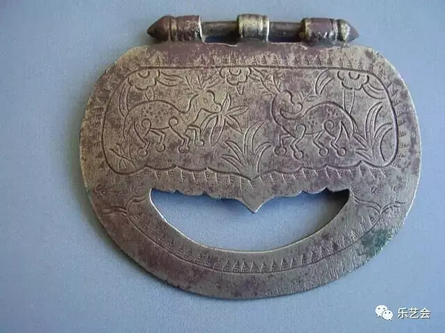 草原瑰宝刀剑:蒙古族图海中的藏传佛教元素