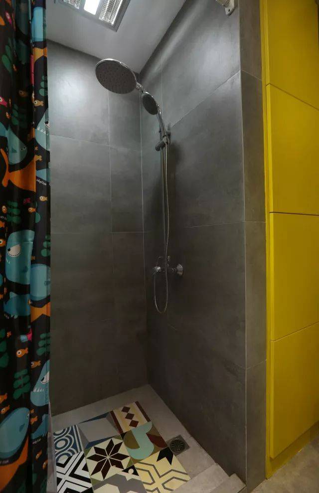 服饰厂规模大小 abe234c4974c4c5380008c7c59323524.jpeg