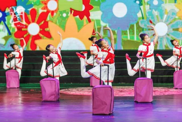 丝路少儿才艺荟演 《少年梦 中国梦 中国少年之歌》——大型舞蹈情景