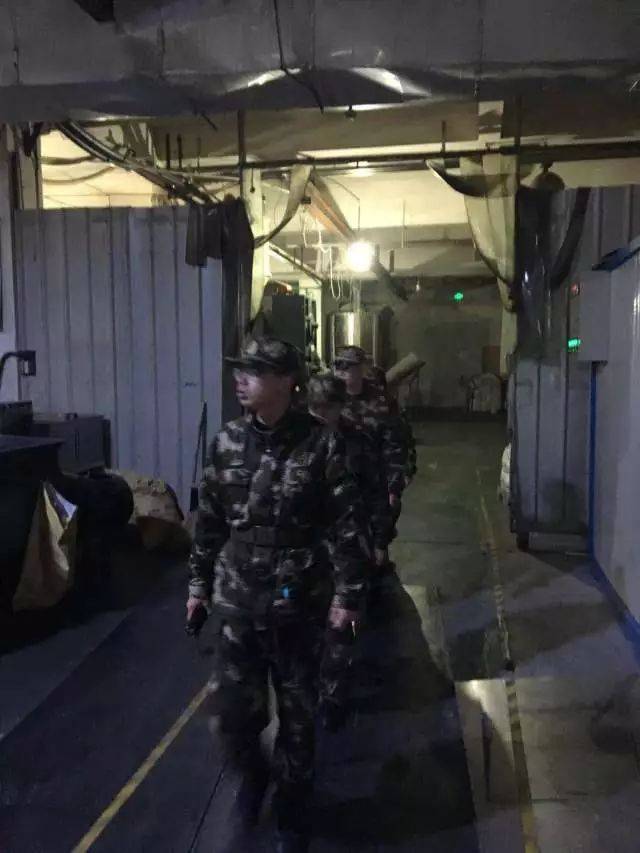 日见警徽,夜见警灯——瑞安消防队伍开展携装巡逻防控