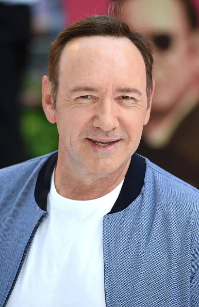 一个口号,无数曾经遭遇性侵的女性站了出来。然而这个女人控诉遭