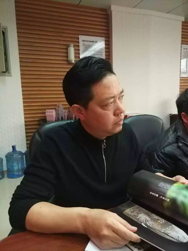 浏阳市民间文艺家协会副主席陈继武汇报工作