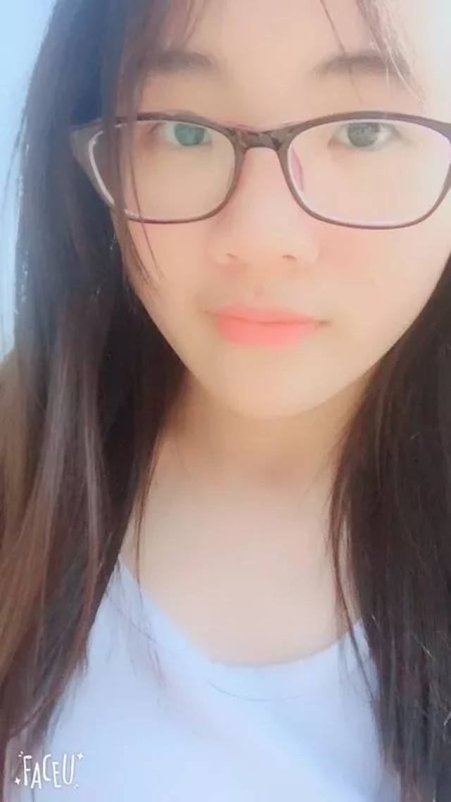 2252 4  小蜜蜂一只 17食品 霸气狮子座一枚,但是内心却是一只大喵